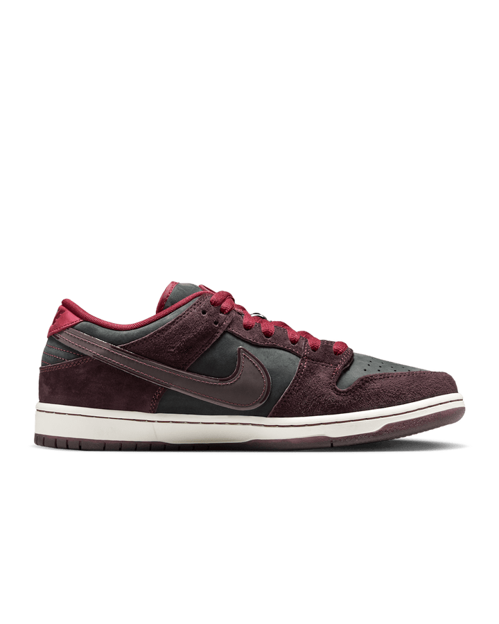 Nike Sb Dunk Low Pro Rio Skateshop